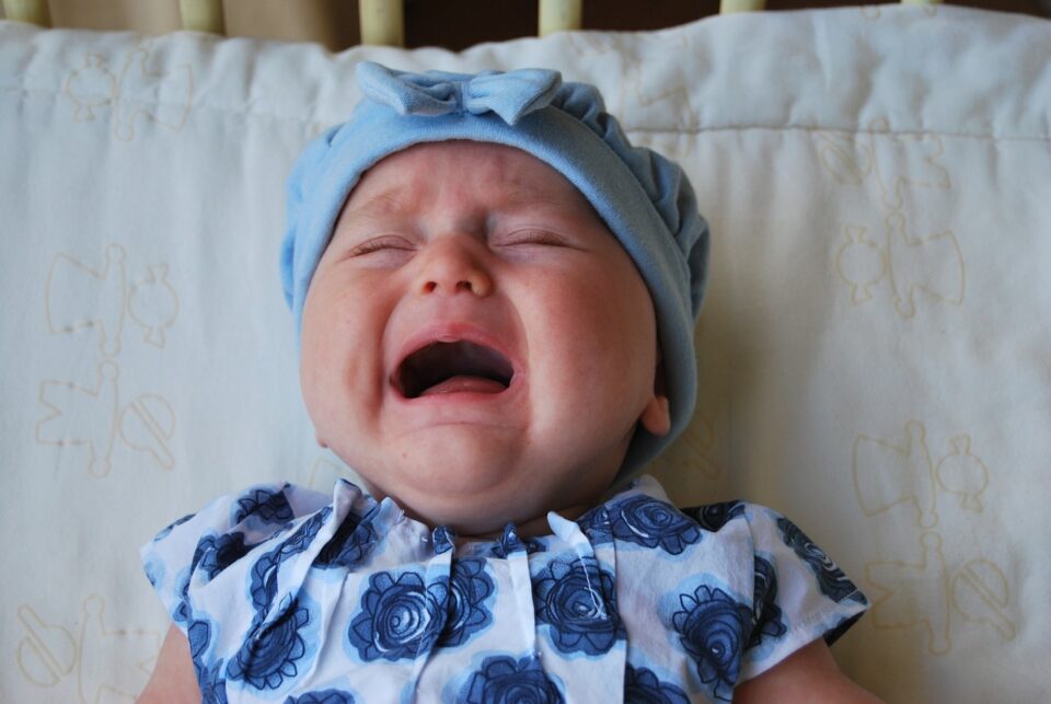 8 Simple Ways to Keep Calm with a Crying Baby